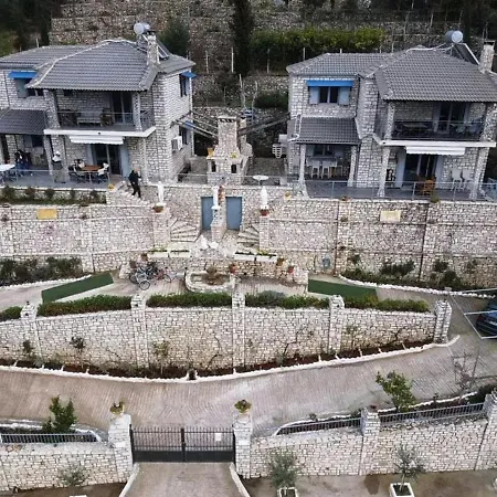 Stone Maisonettes Country house Aigio