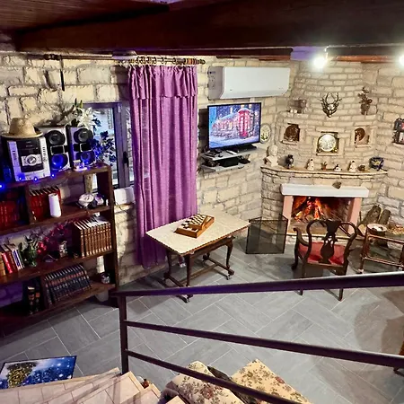 Stone Maisonettes Landsted *