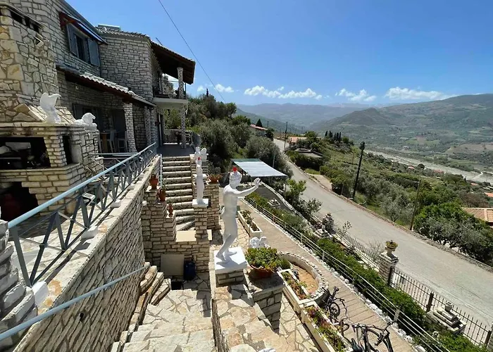 Country house Stone Maisonettes *