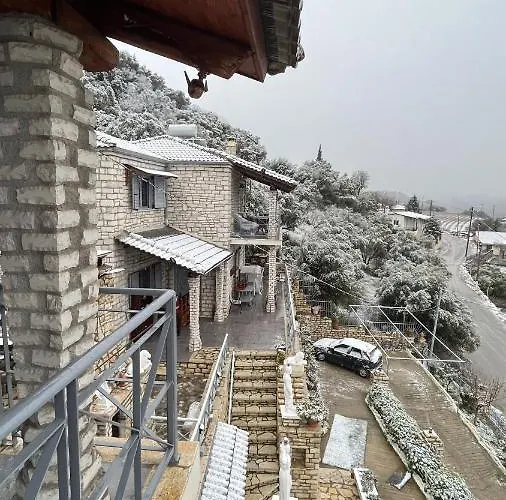 Stone Maisonettes Country house Aigio