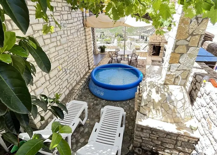 Stone Maisonettes Country house Aigio